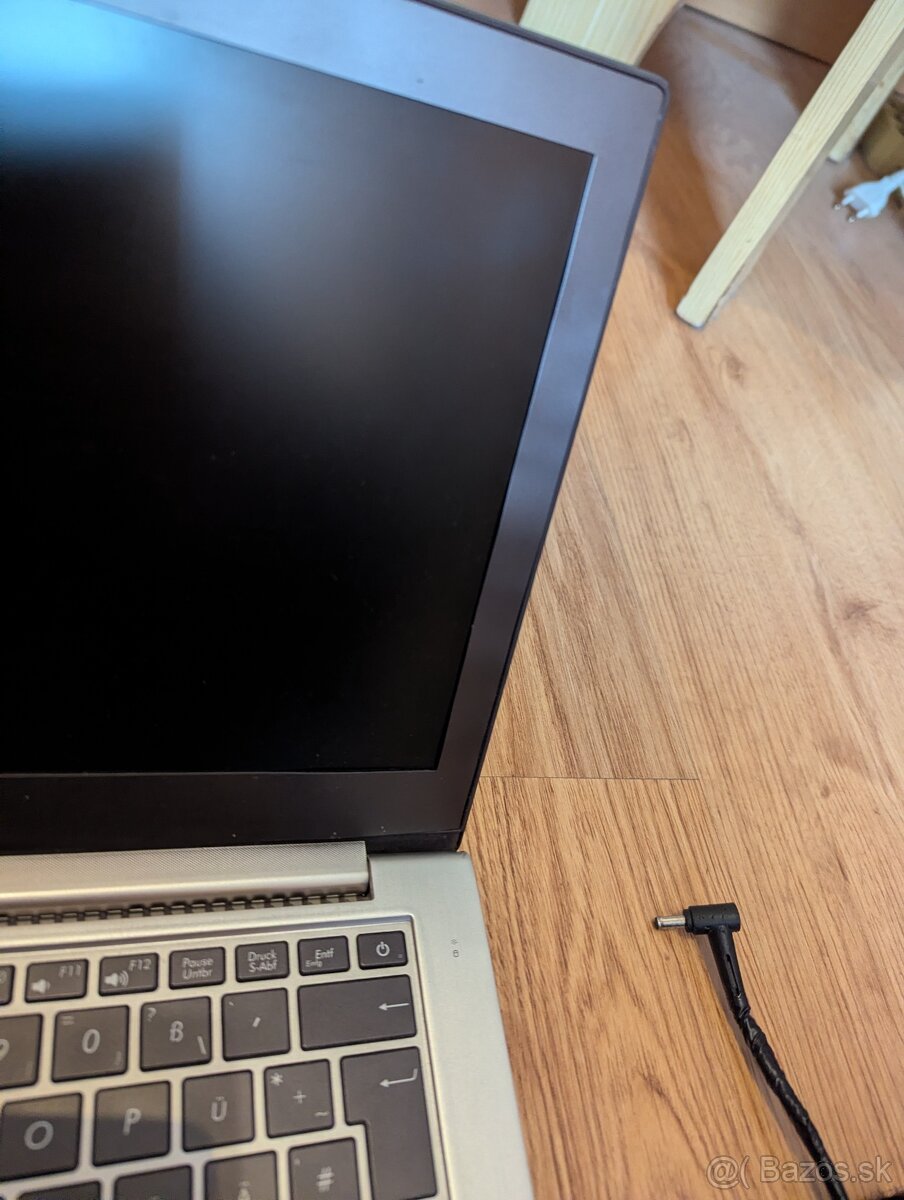 ASUS Zenbook – i5 / 6GB RAM / 512GB SSD / NVIDIA - 5