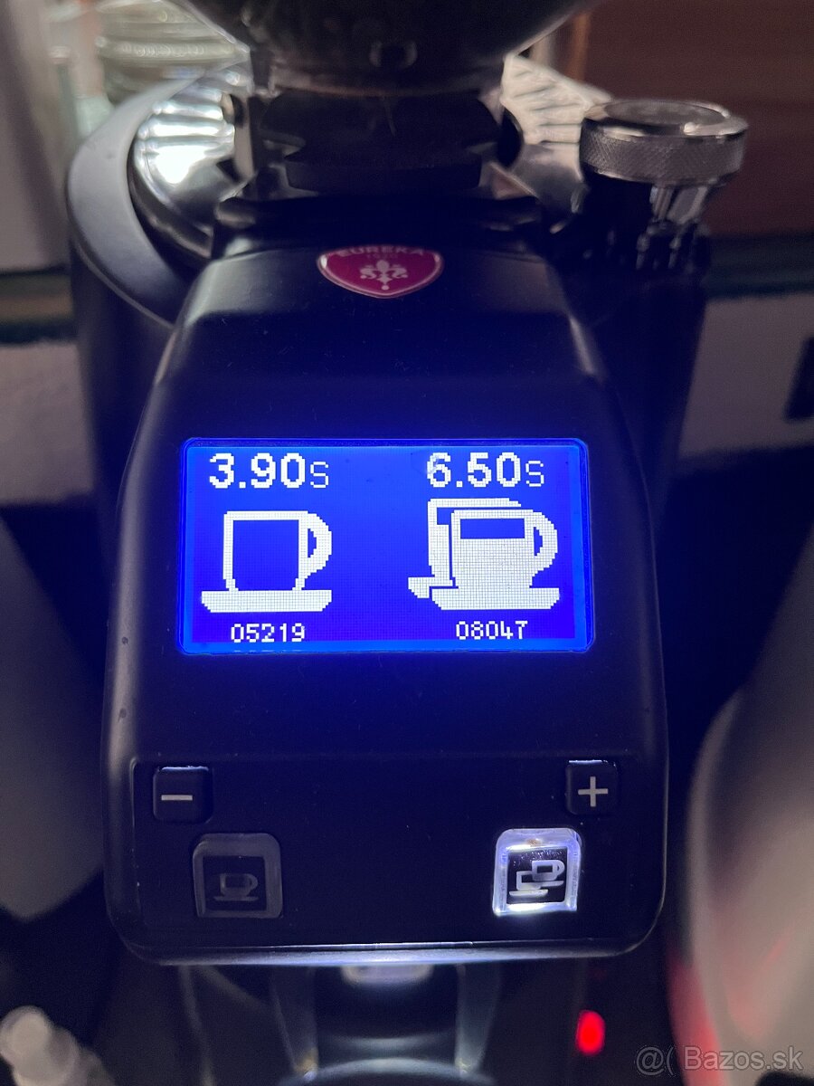 Mlynček na kávu Eureka Zenith 65E - 5