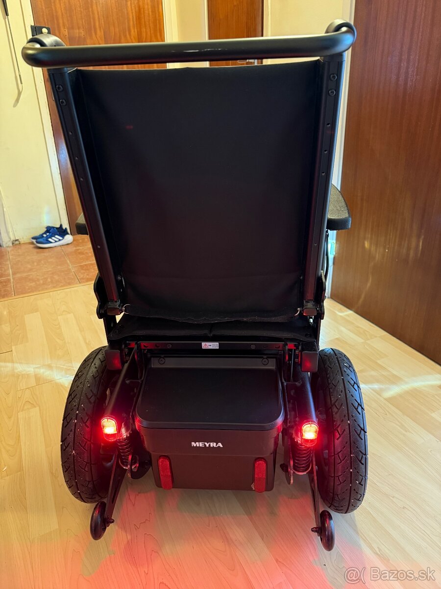 Elektrick invalidný y vozík Meyra - 5