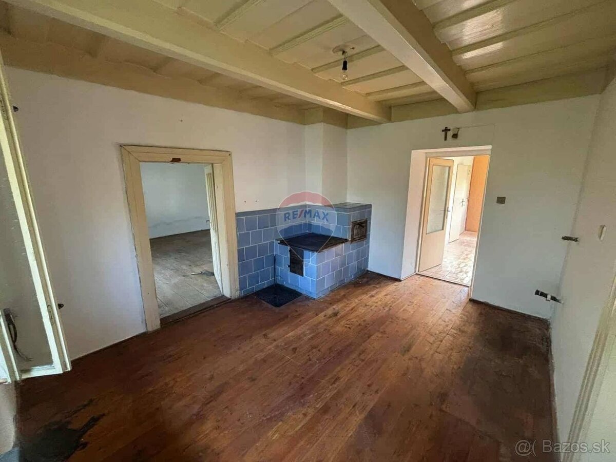 Na predaj rodinný dom / chata v tichej časti Banskej Štiavni - 5