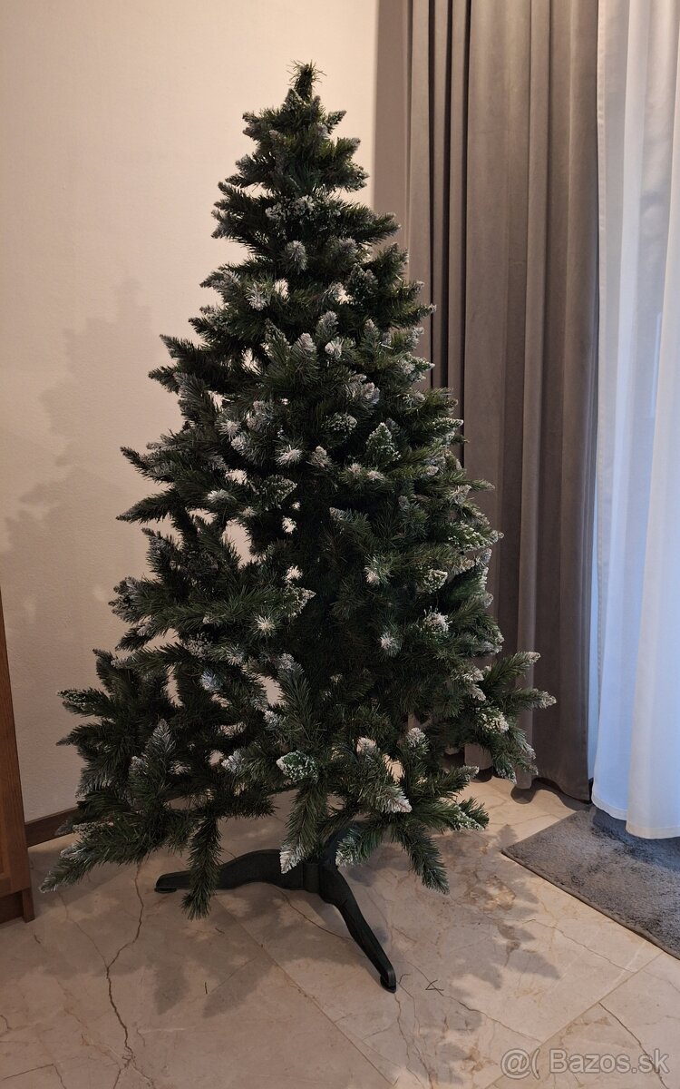 Krásny hustý vianočný stromček 180 cm - 5