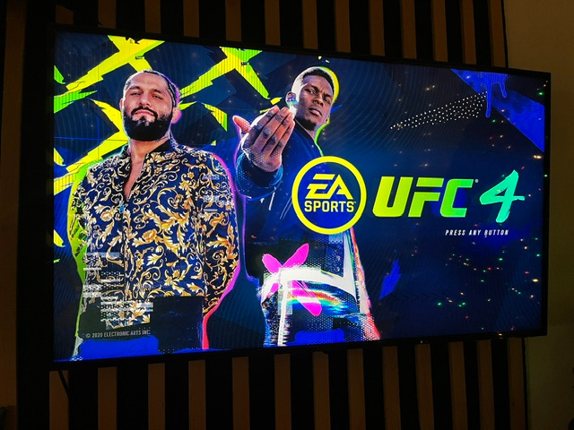 Playstation 4 (500GB) + 3 hry zdarma - 5