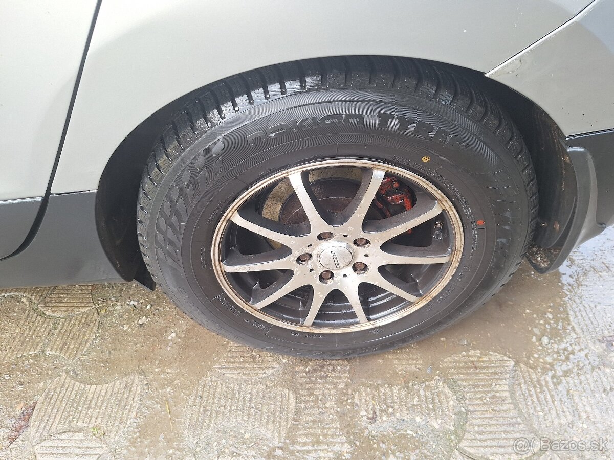 Hyundai ix35 2.0 CRDi 16V 4x4 AUTOMAT 2 majiteľ - 5