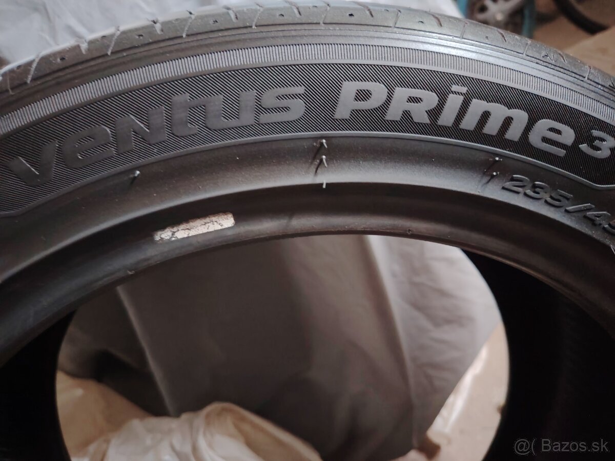Pneumatiky 235/ 45 R17 - 5