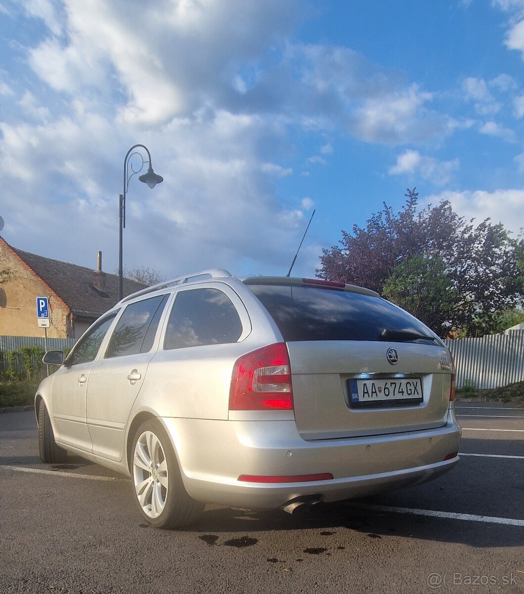 Škoda Octavia RS 2.0 tfsi - 5