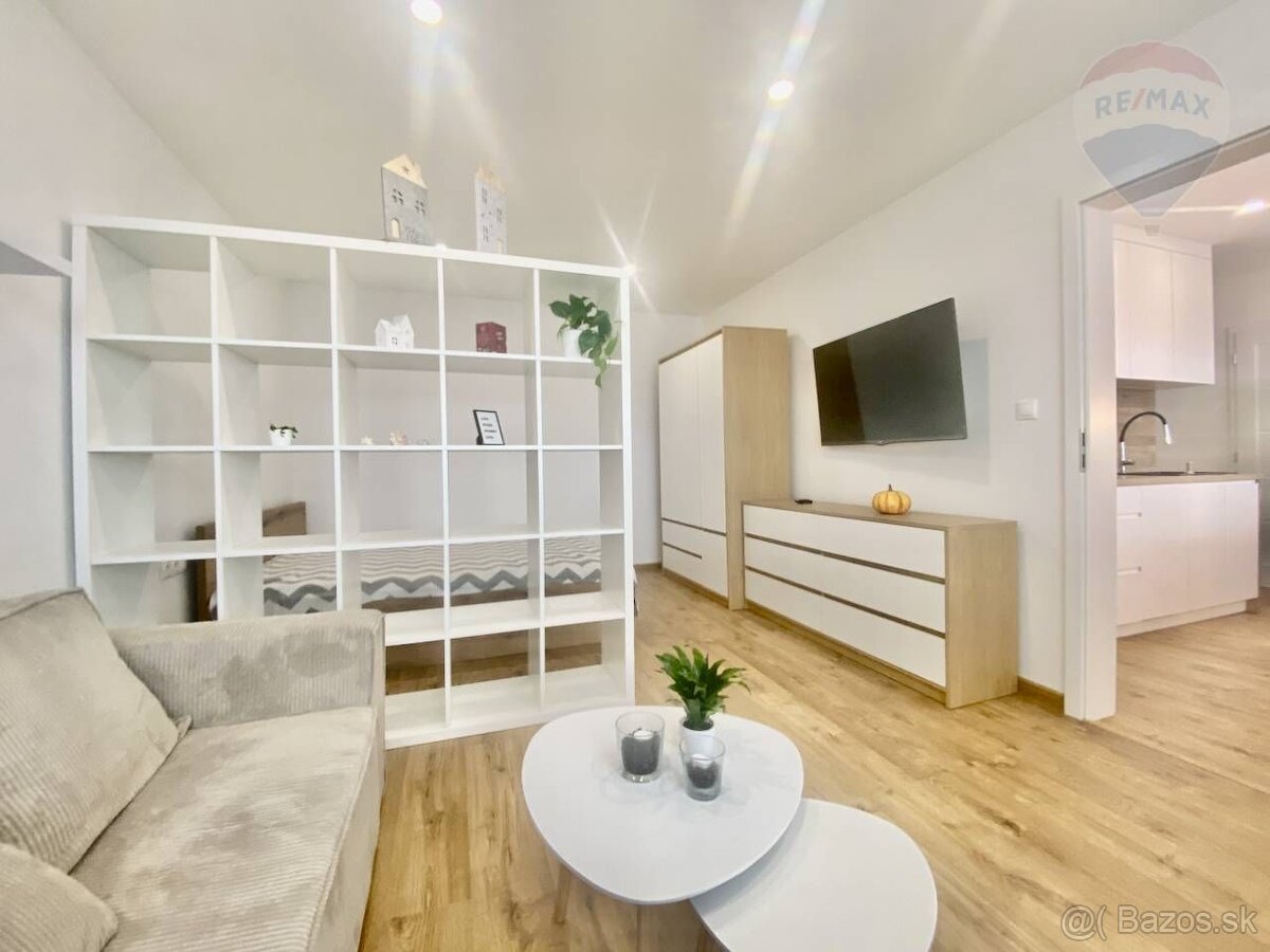 REZERVOVANÉ 1-izbový byt ul. Jesenského Prievidza - 5