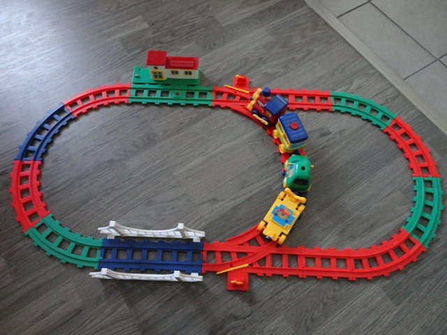 Elektrický VLÁČIK so zvukom - plastový - 5