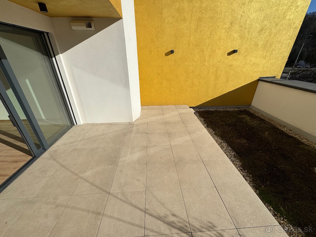 Prenájom moderných obchodných priestorov od 90 m² – Bardejov - 5