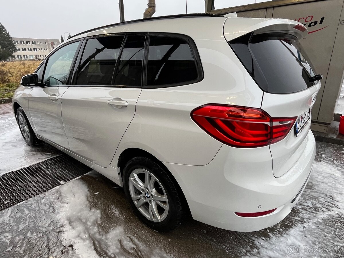 BMW 216i GRAN TOURER 7 miestny - 5