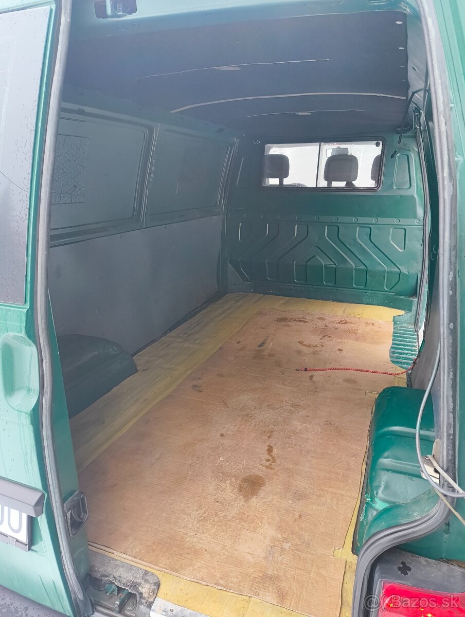 VW Transporter T4 2.4D - 5