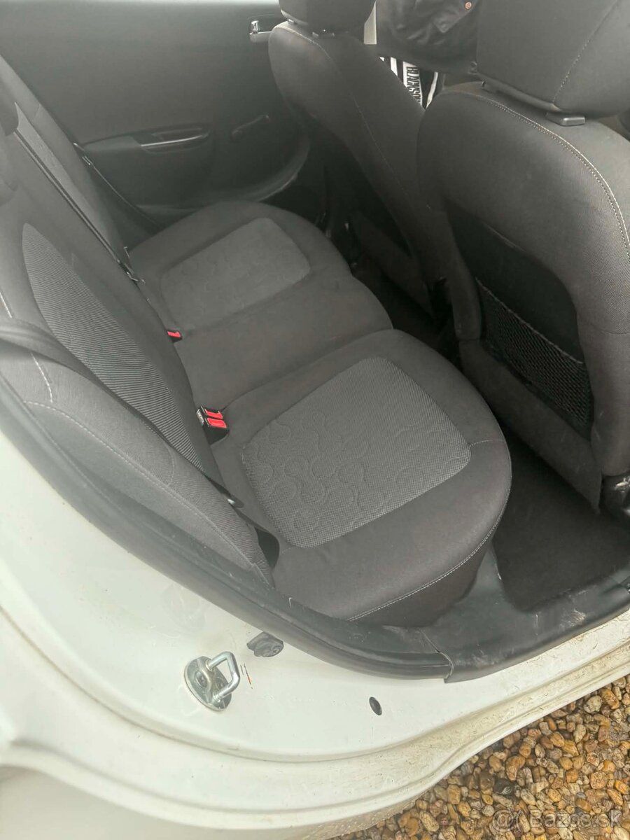 Predam Hyundai i20 - 5