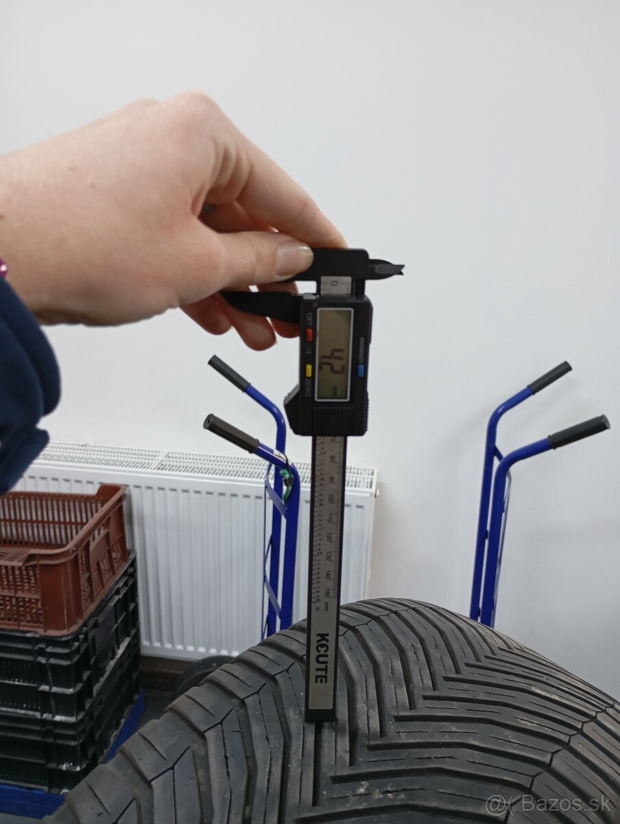 celoročné pneumatiky Michelin 225/55/19 - 5