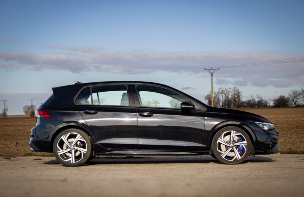 Volkswagen Golf 8 R Hatchback - 5