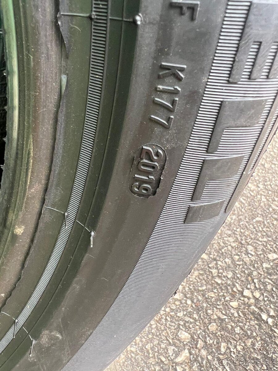 Zimné pneumatiky Pirelli 235/50R19 - 5
