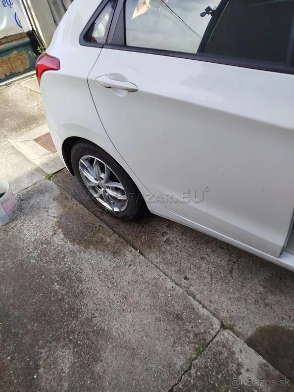 Predám Hyundai i30 - 5