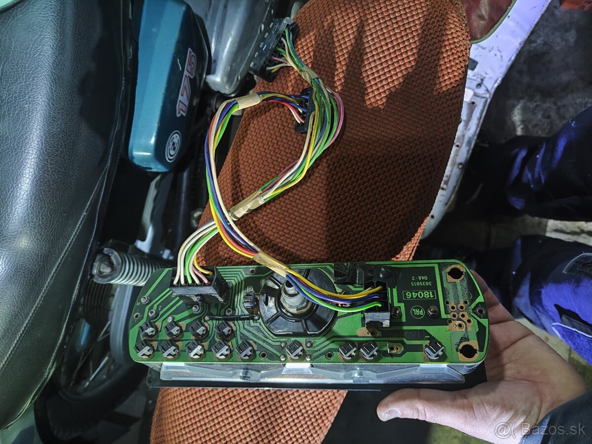 Tachometer v mílach - 5