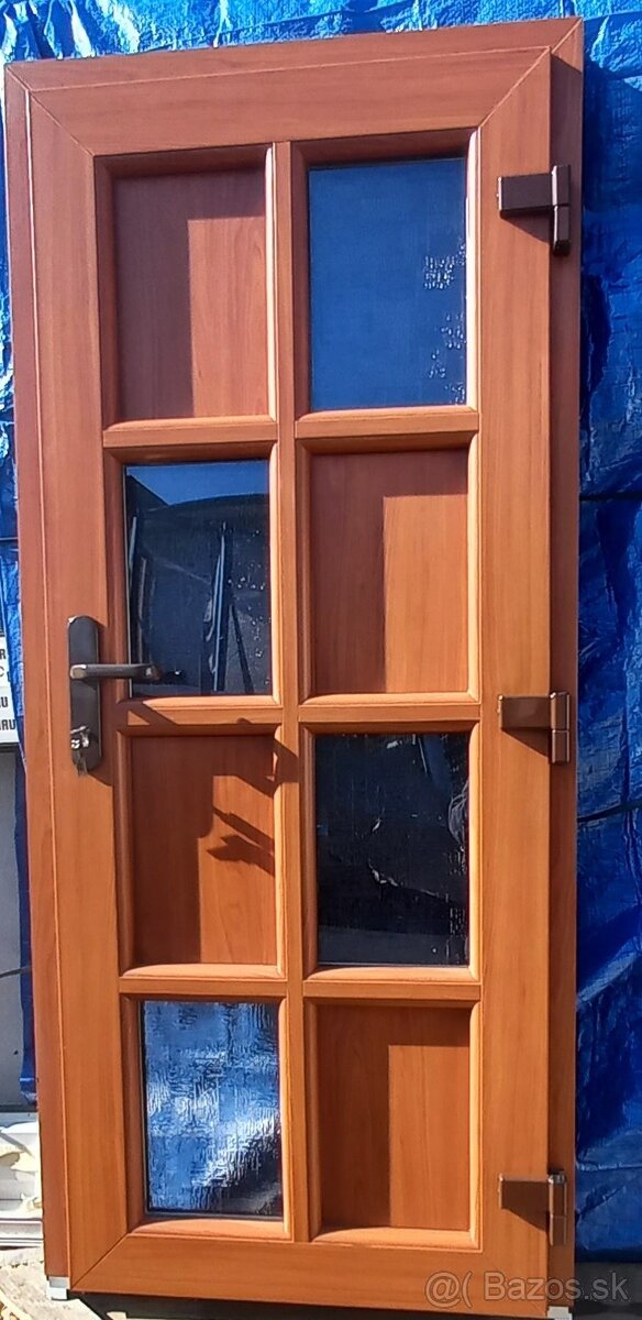 Predám vchodové dvere š79cm x v205cm biele a 88x200 orech - 5