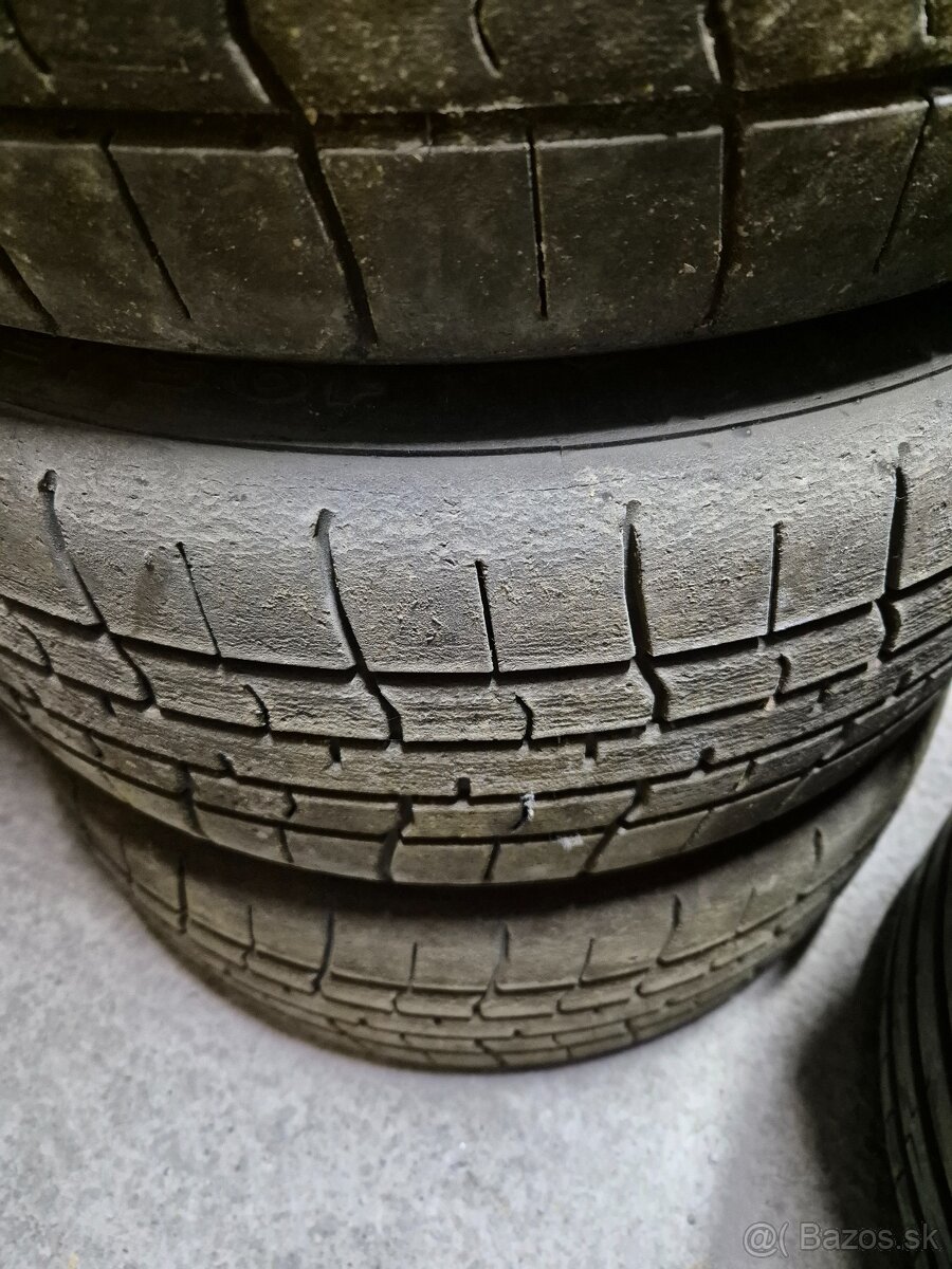 Mokry semislick 195/50 15 - 5