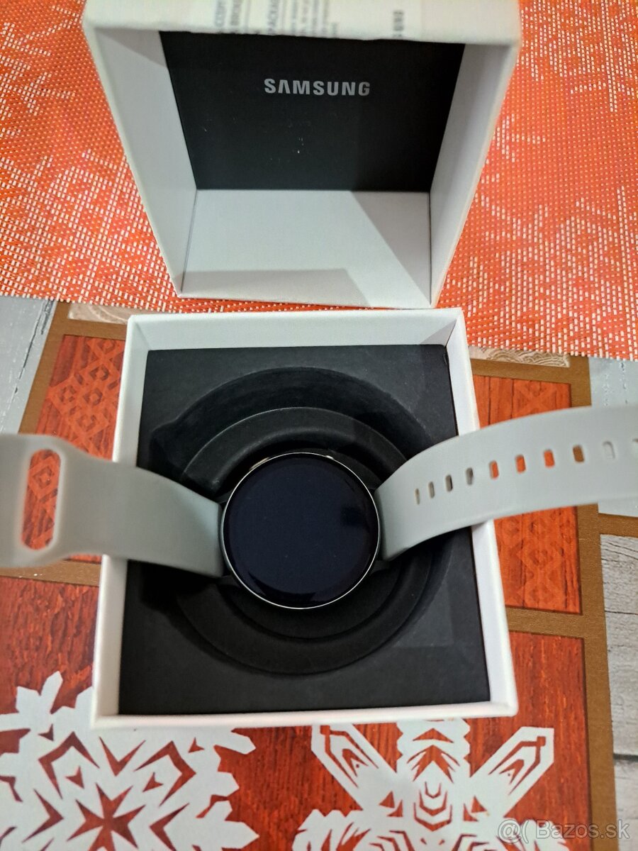 Smart hodinky Samsung galaxy watch active 2 - 5