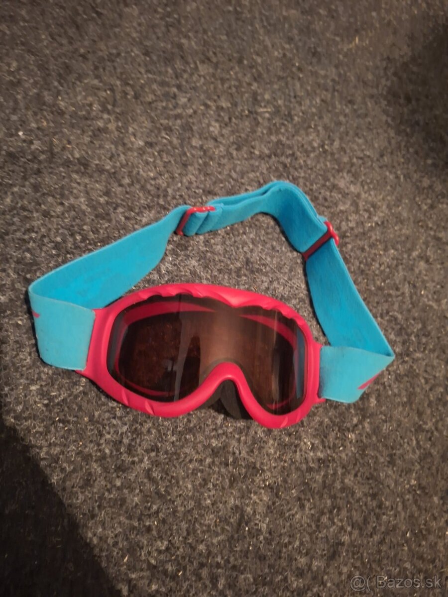 Dievčenská lyžiarska prilba - 5