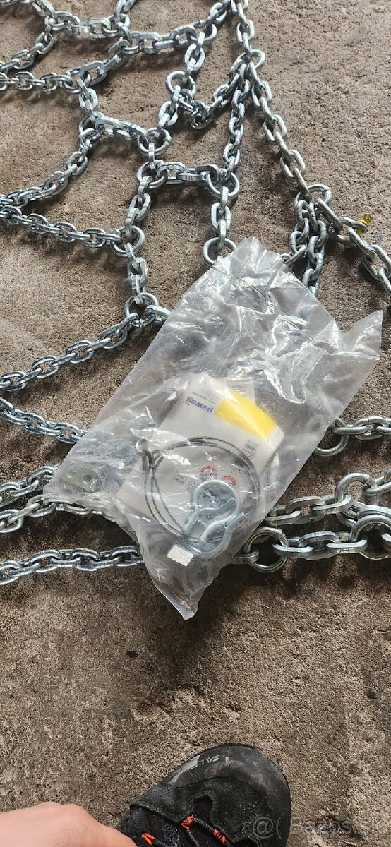 Snežné retaze na LKW alebo stavebný stroj - 5