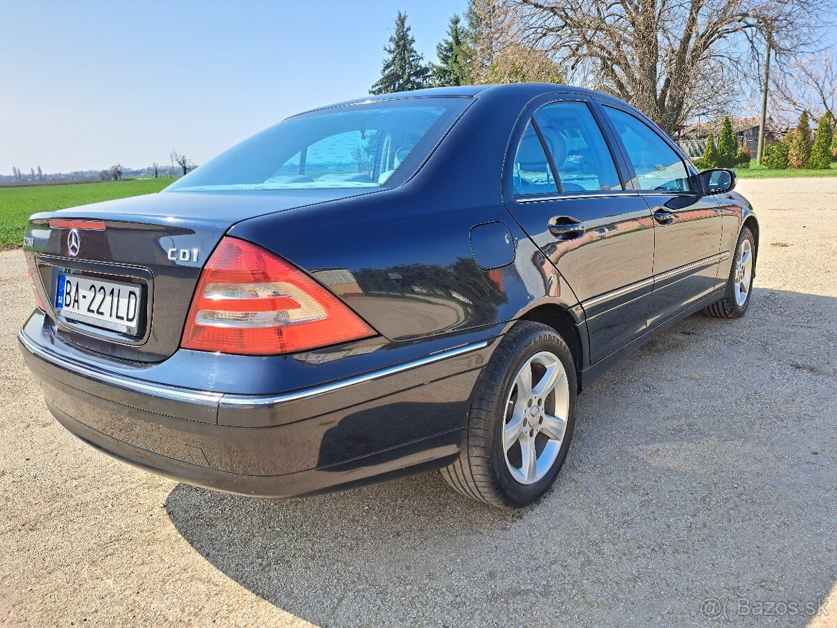 Mercedes Benz 200 CDI - 5