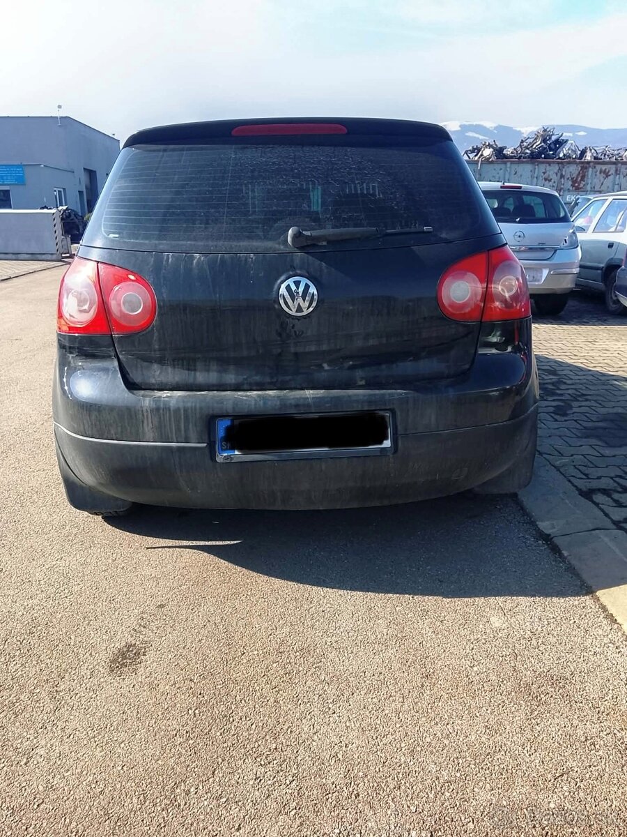 VW GOLF 5 na náhradné diely - 5