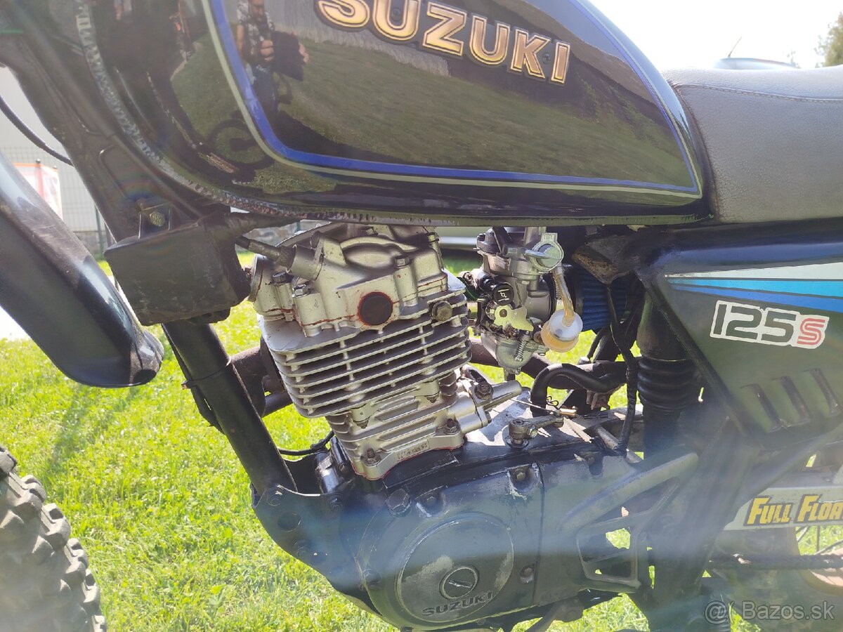 Suzuki DR 125