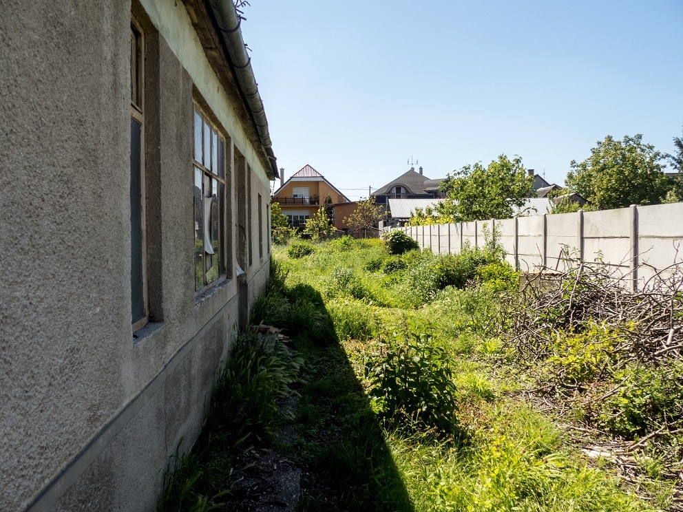 Jahodná, okr. DS - 6,55 á st. pozemok so starým RD - 5