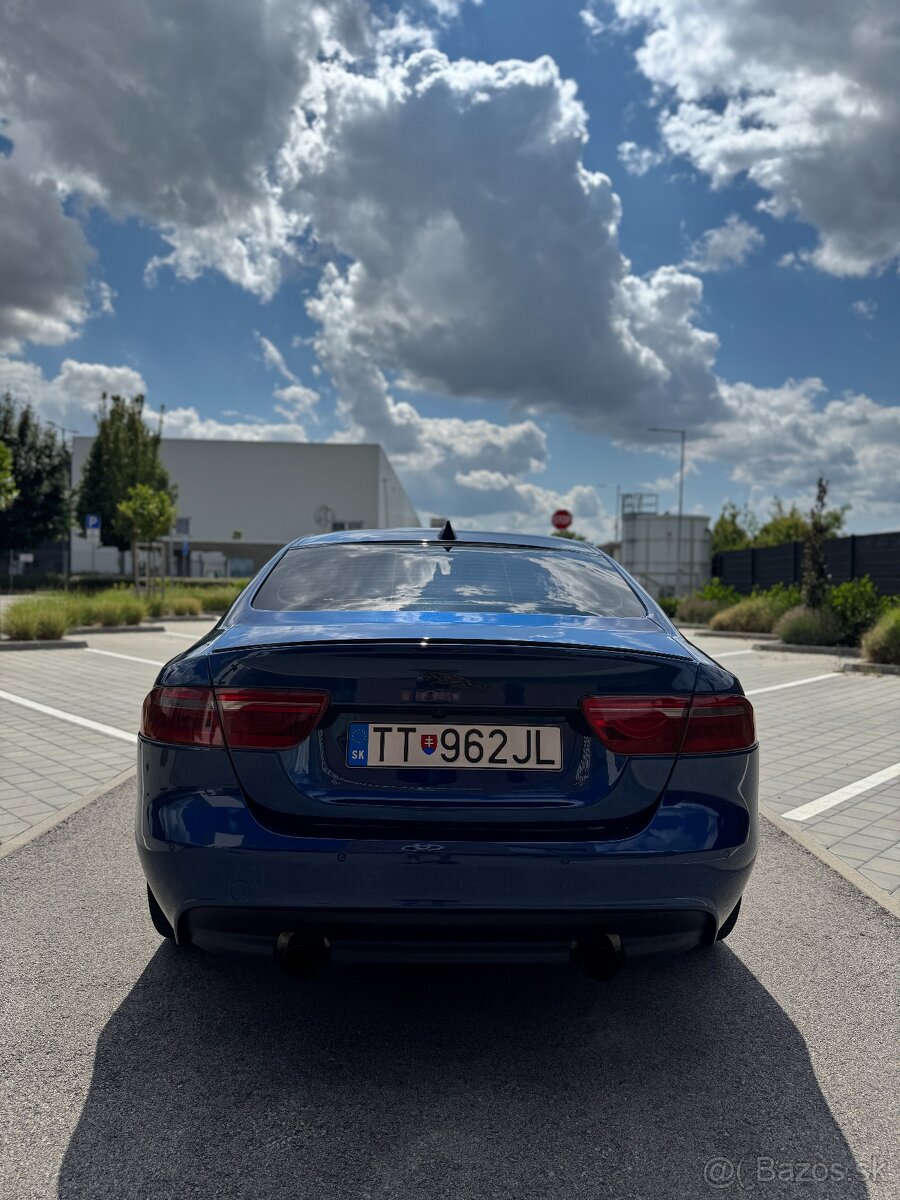 Jaguar XE S V6 340k - 5