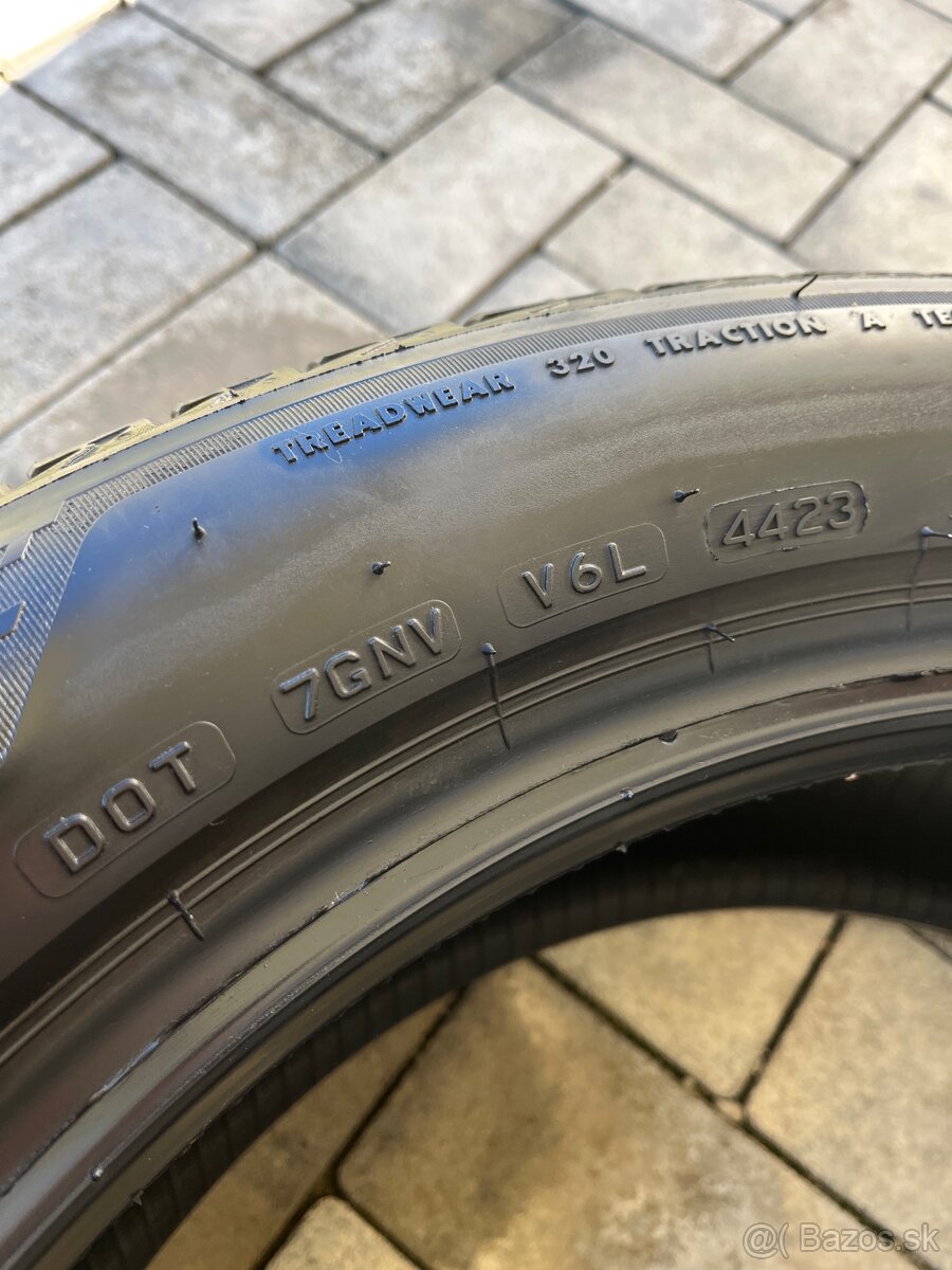 Letne pneu 235/50 r19 BRIDGESTONE - 5