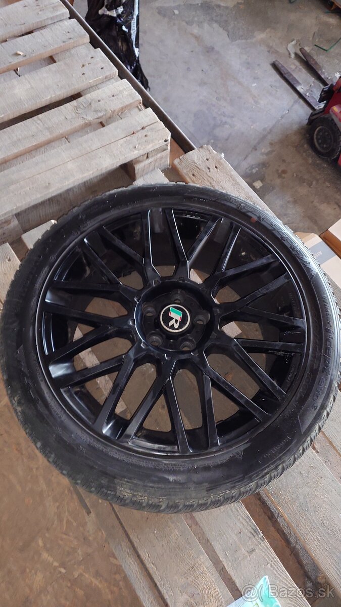Momo 5x108 R18 ET45 - 5