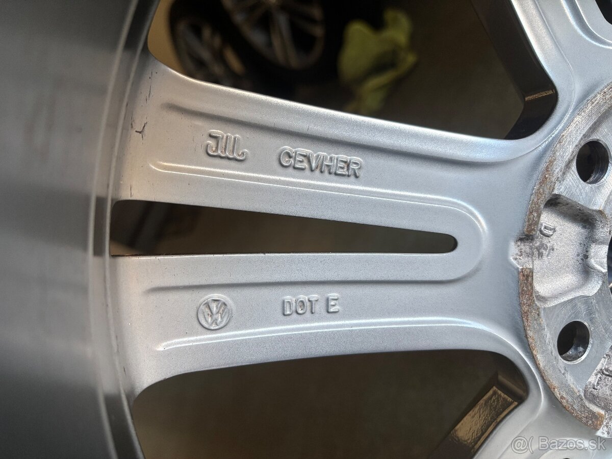 Letné VW Sebring 215/50 R18 - 5