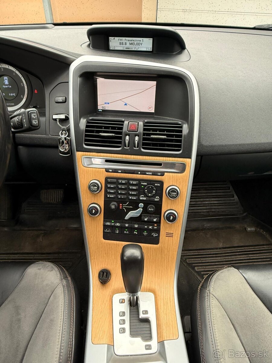 Predám Volvo XC60 - 5