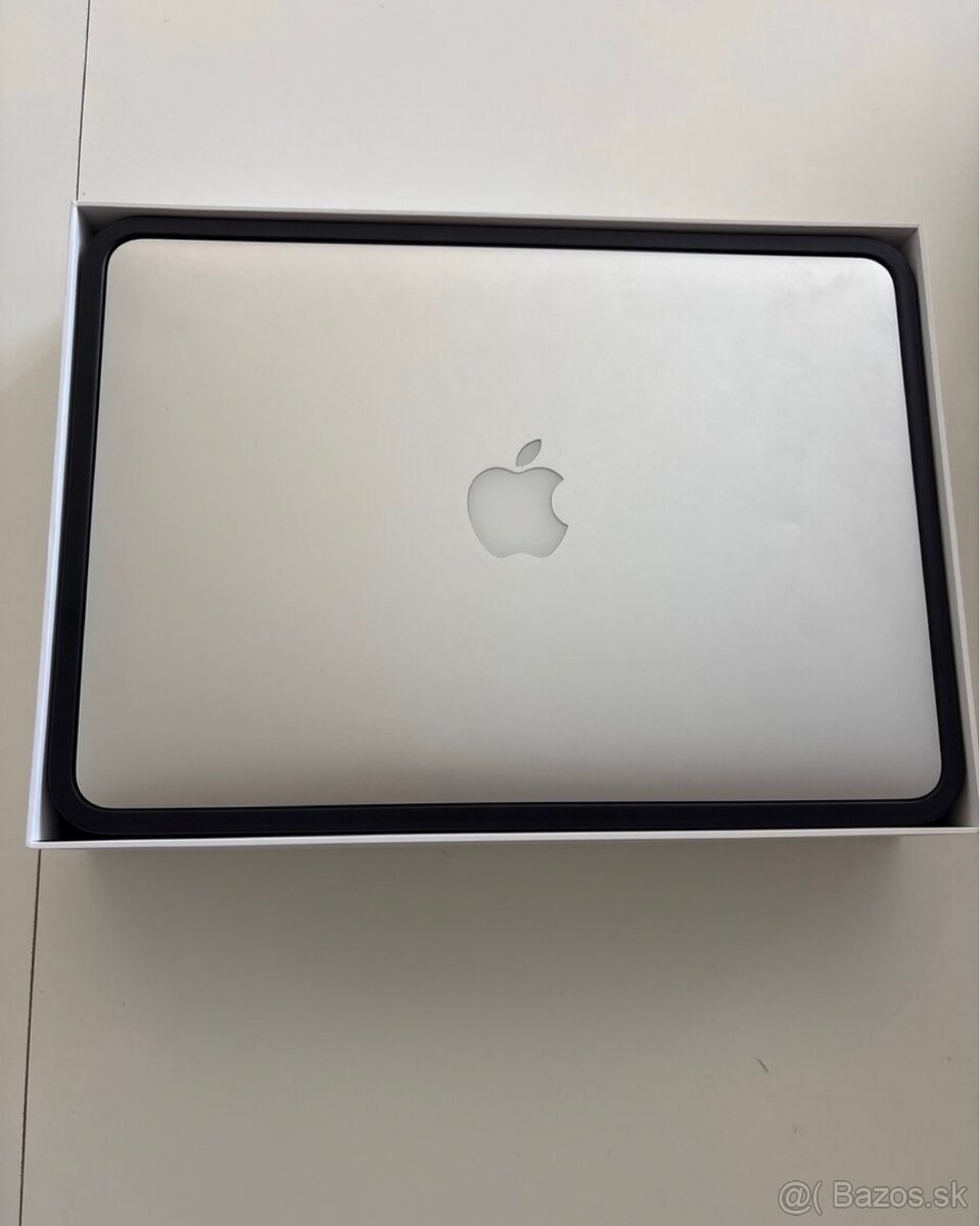 MacBook Pro (Retina, 13-palcový, 2015) - 5
