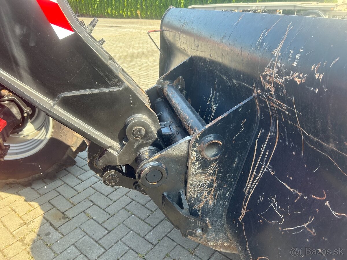Teleskopický manipulátor MANITOU MLT 735 T LSU - 5