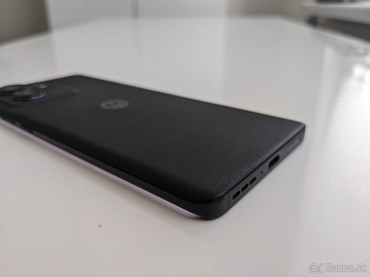 Motorola EDGE 40 --- 8 GB/256 GB - 5