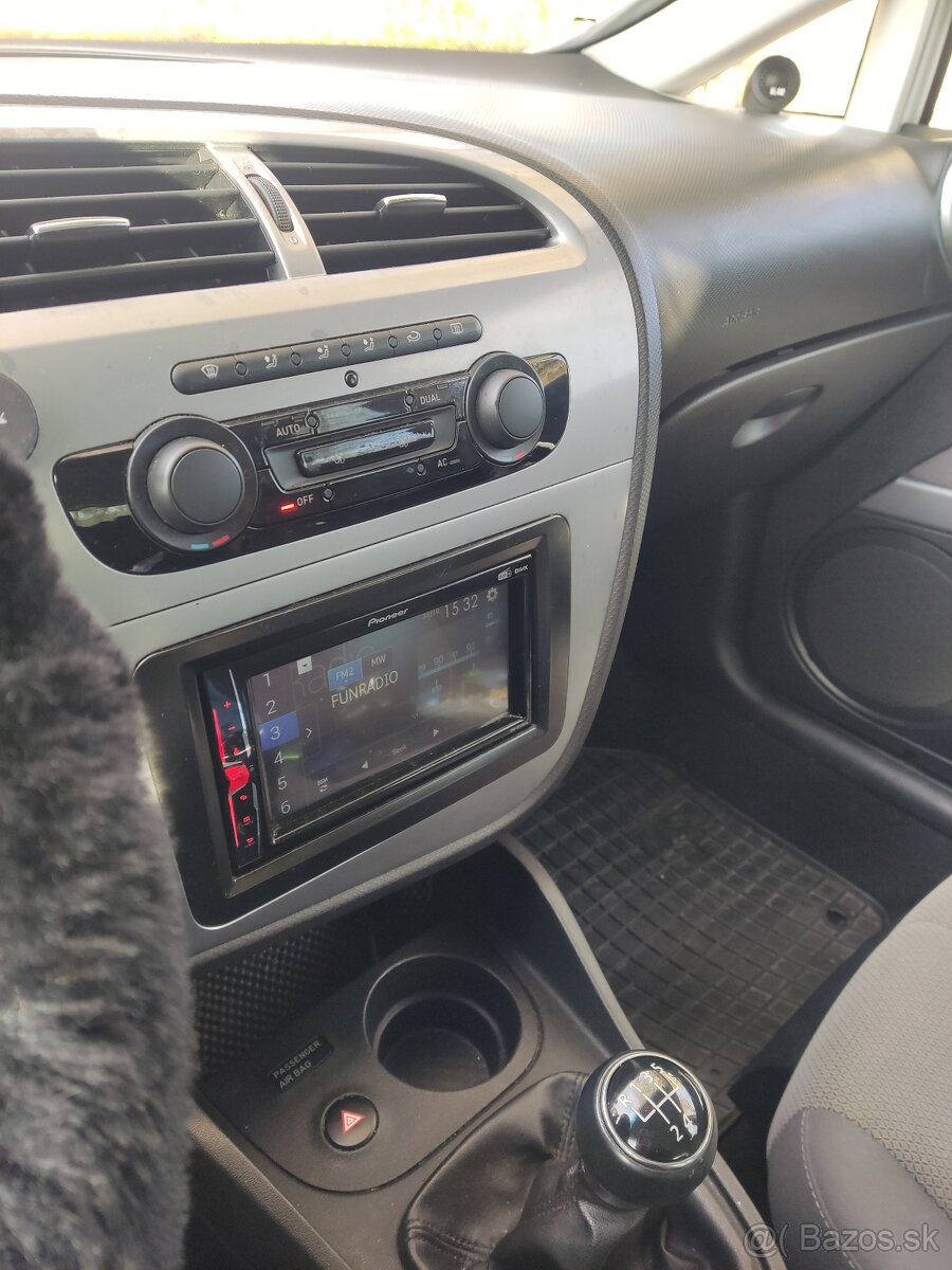 Seat Leon 1.6 TDI rv:2011 - 5