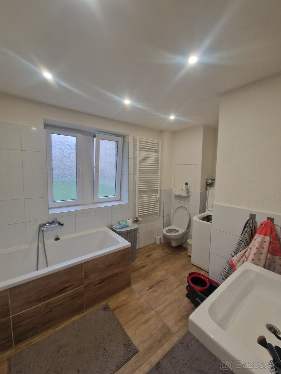 3i byt na predaj, staré sídlisko Prievidza - 5