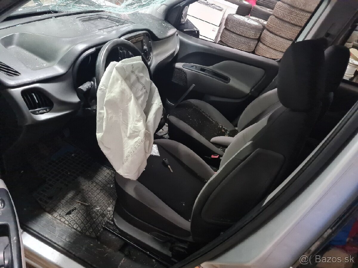Fiat Doblo 1.6 Mjet na náhradné diely - 5