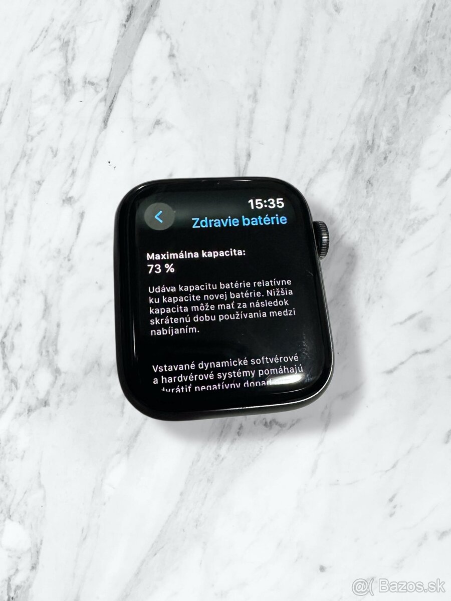 Apple Watch 5 44mm - Black - 5