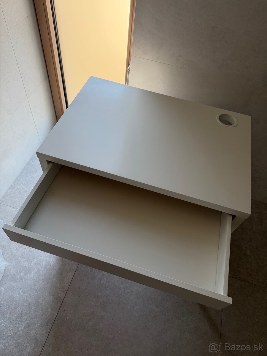 Pracovný stôl Micke /IKEA - 5