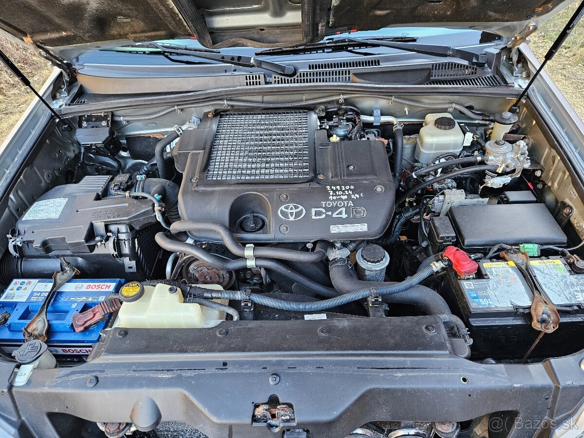 TOYOTA LAND CRUISER 120 3,0 D-4D
