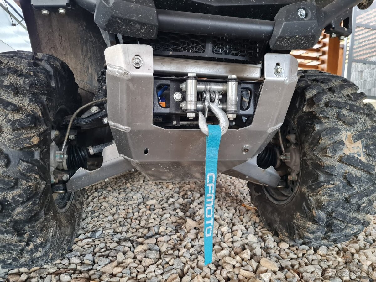 CF Moto Gladiator 520l