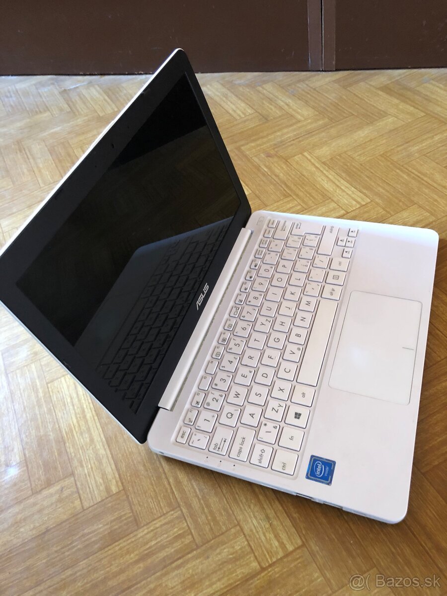Lenovo U310 nefunkčný - 5
