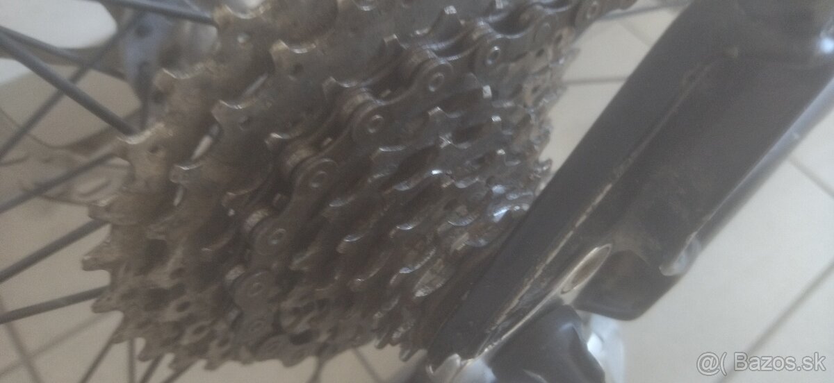 Predám horsky bicykel Author 26" kolesa. Prevod 3x9. Rám 19 - 5