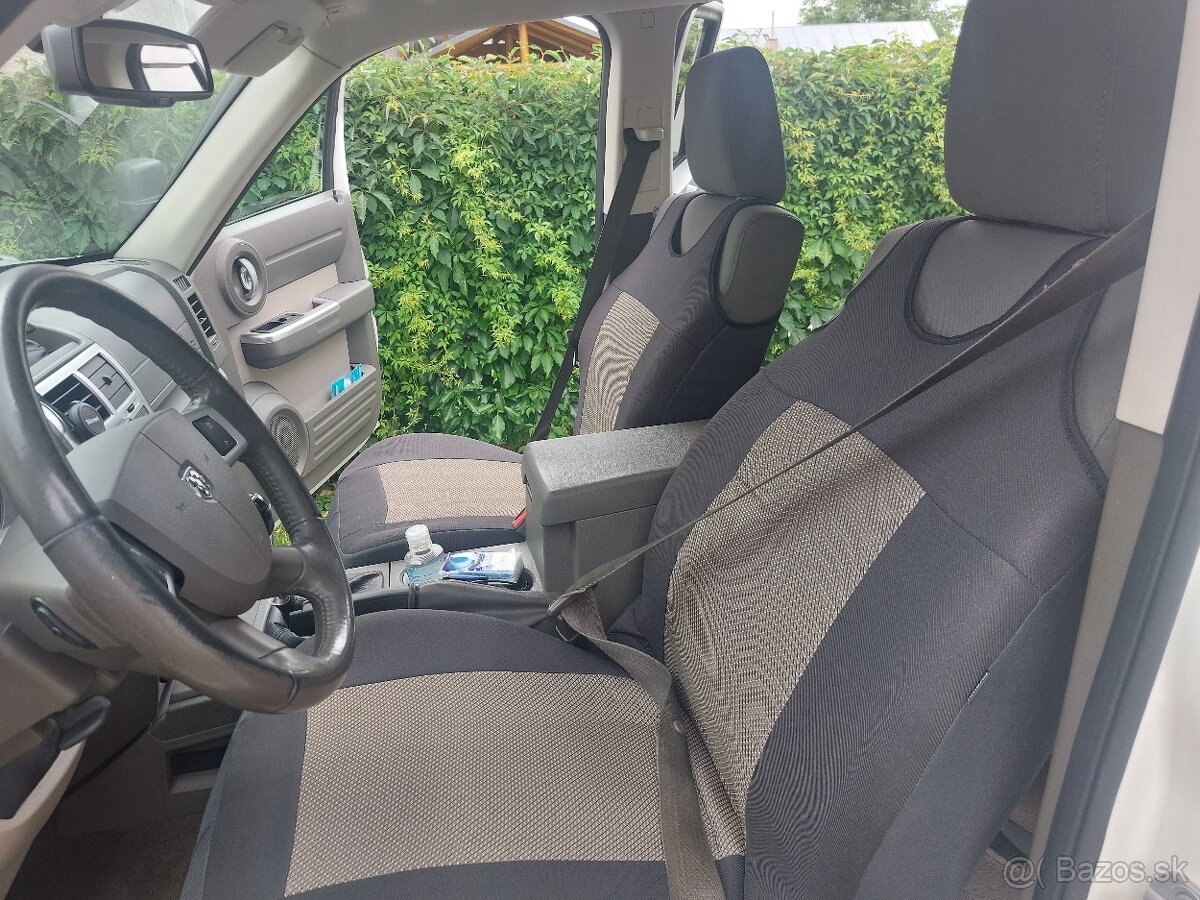 Dodge Nitro 2,8 CRD 4x4 manual 6st. 2007 - 5