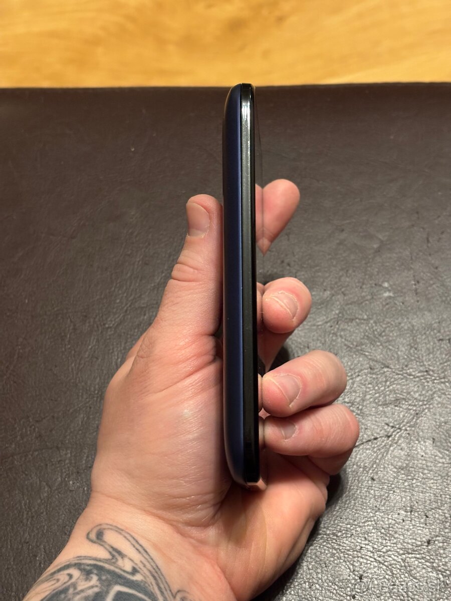 HTC Desire 310 modrý - 5