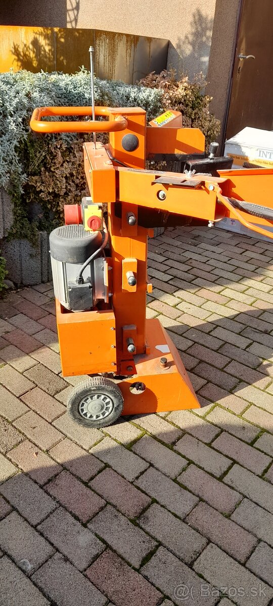 Predám štiepačku na drevo - 5