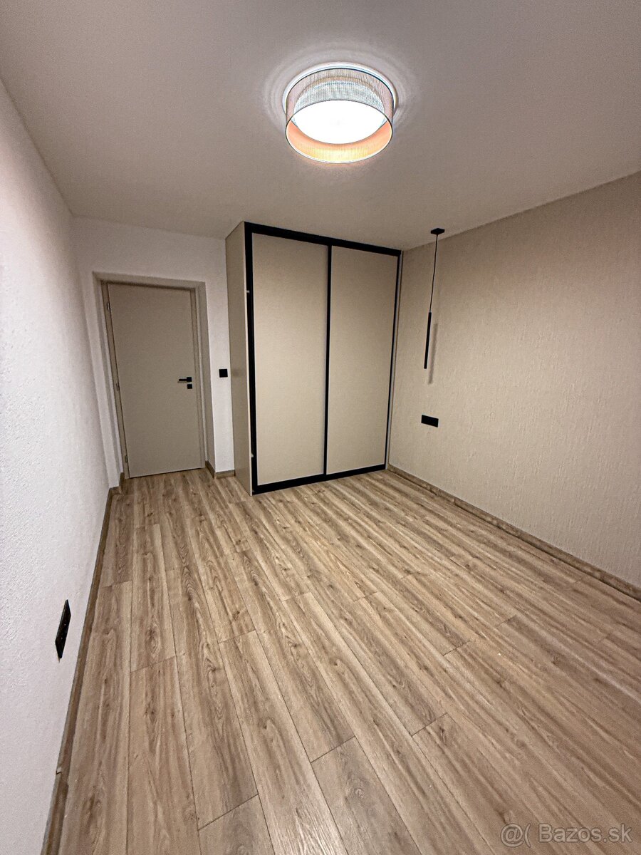 Prenájom 3-izbový byt - 5